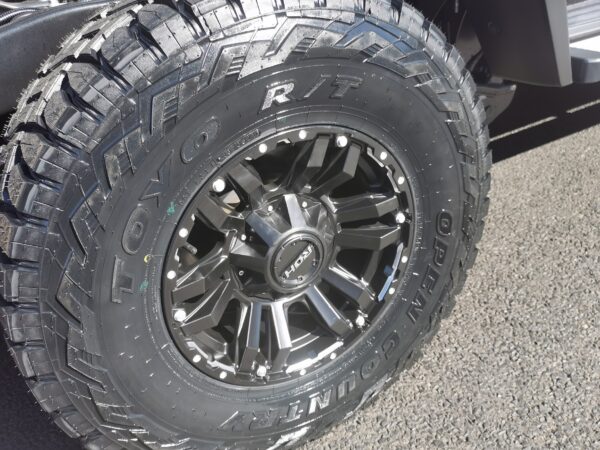 Tyre & Wheel Fitout